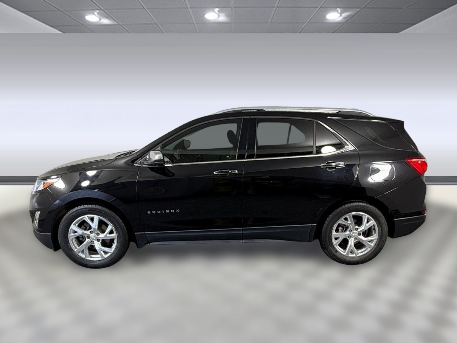 Used 2020 Chevrolet Equinox Premier FWD image 2