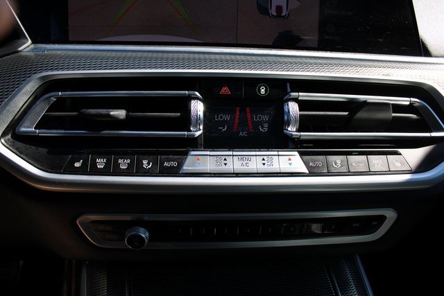 Used 2022 BMW X5 xDrive40i w/ M Sport Package image 13