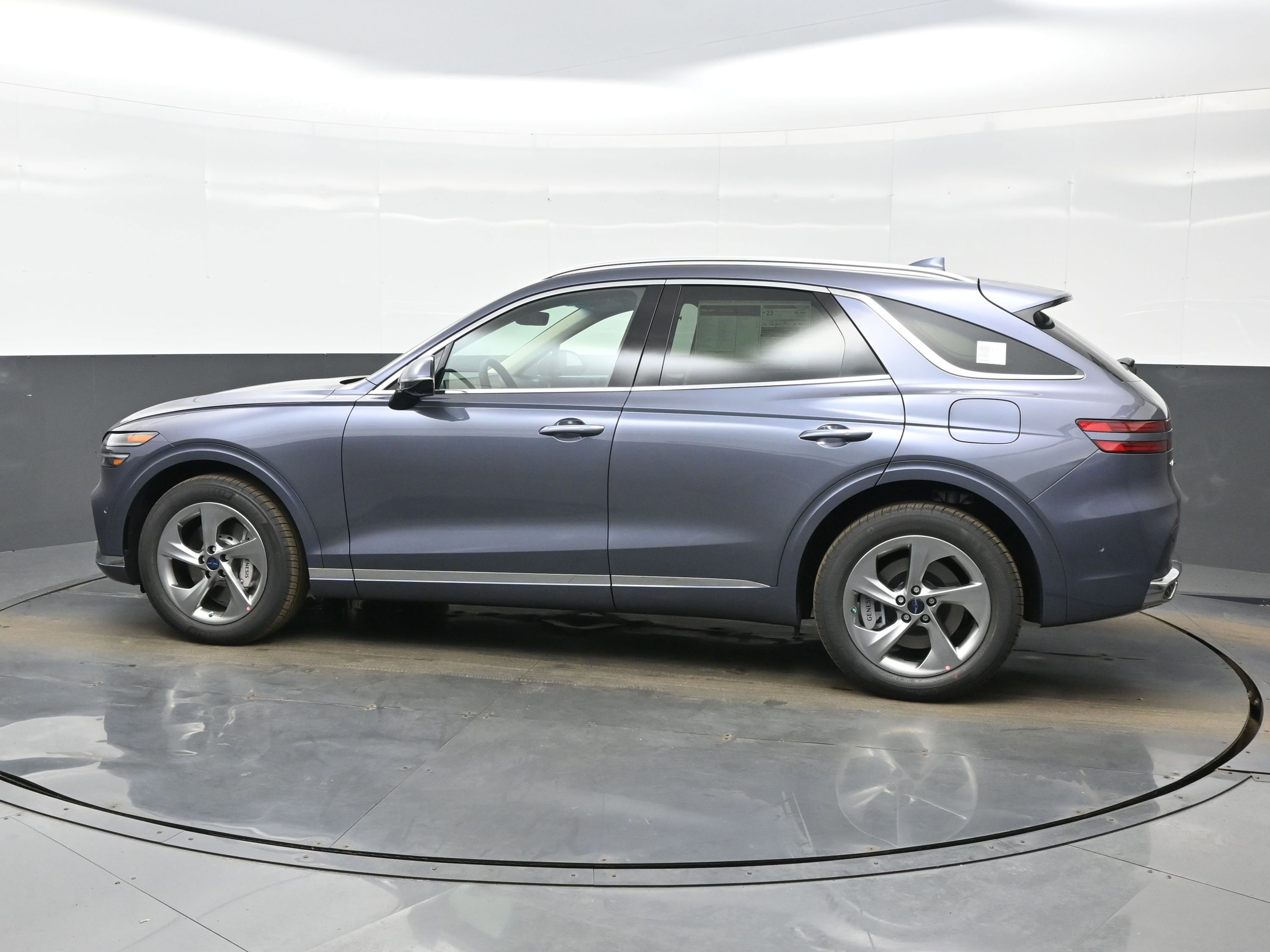 New 2026 Genesis GV70 2.5T Advanced image 3