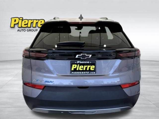 Used 2023 Chevrolet Bolt EUV LT FWD image 3