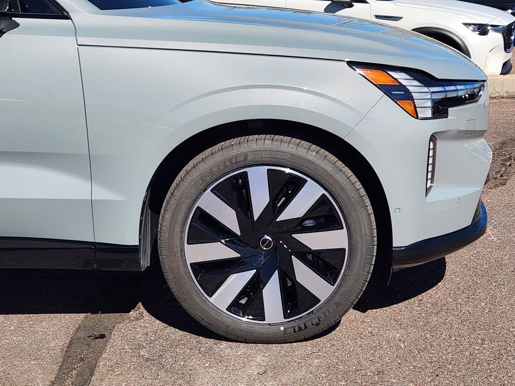 Used 2025 Volvo EX90 Ultra image 28