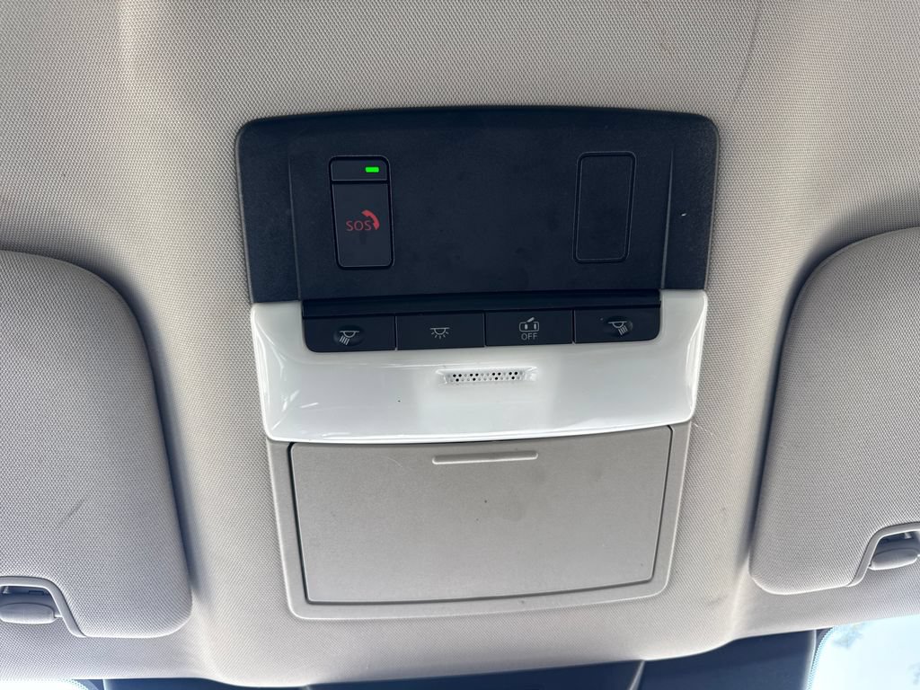 Used 2025 Nissan Pathfinder SV FWD image 28