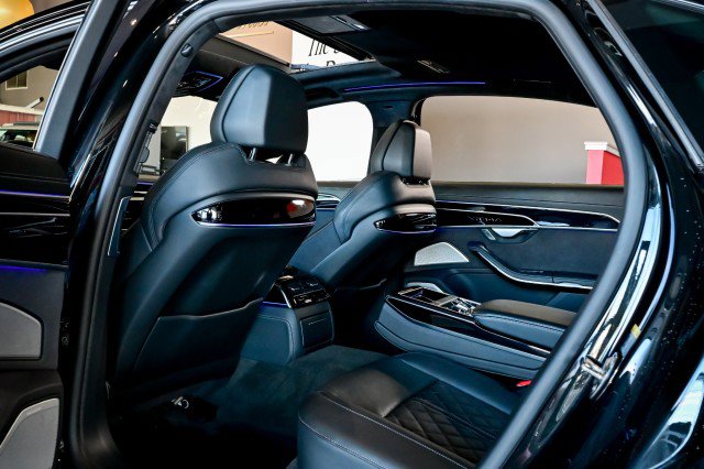 Used 2022 Audi S8 w/ S8 Comfort Plus Package image 19