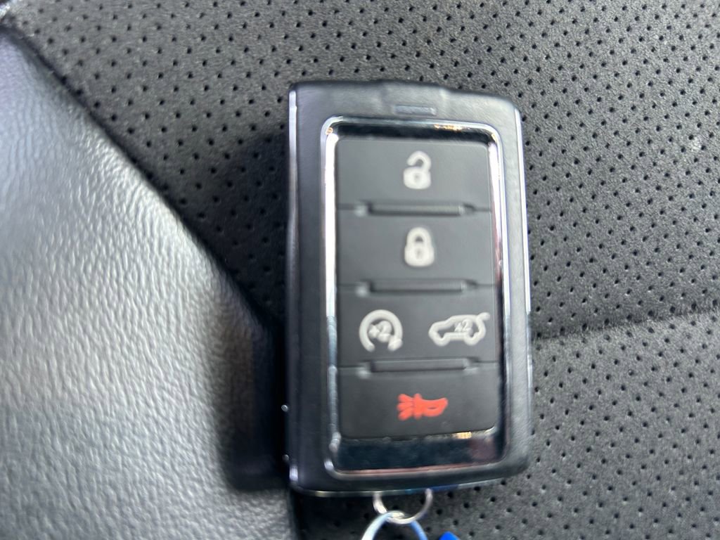 Certified 2023 Jeep Grand Cherokee Altitude image 34