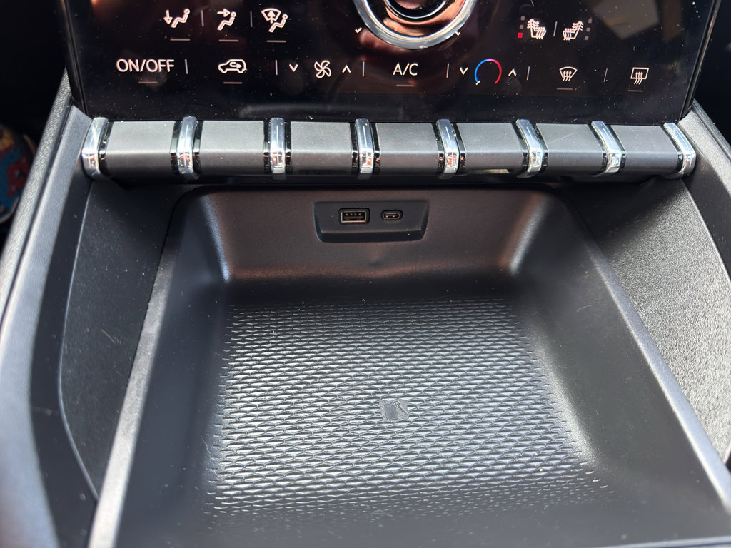 Used 2025 GMC Terrain Elevation image 21