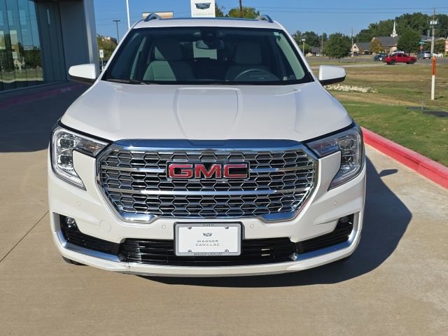 Used 2023 GMC Terrain Denali image 8