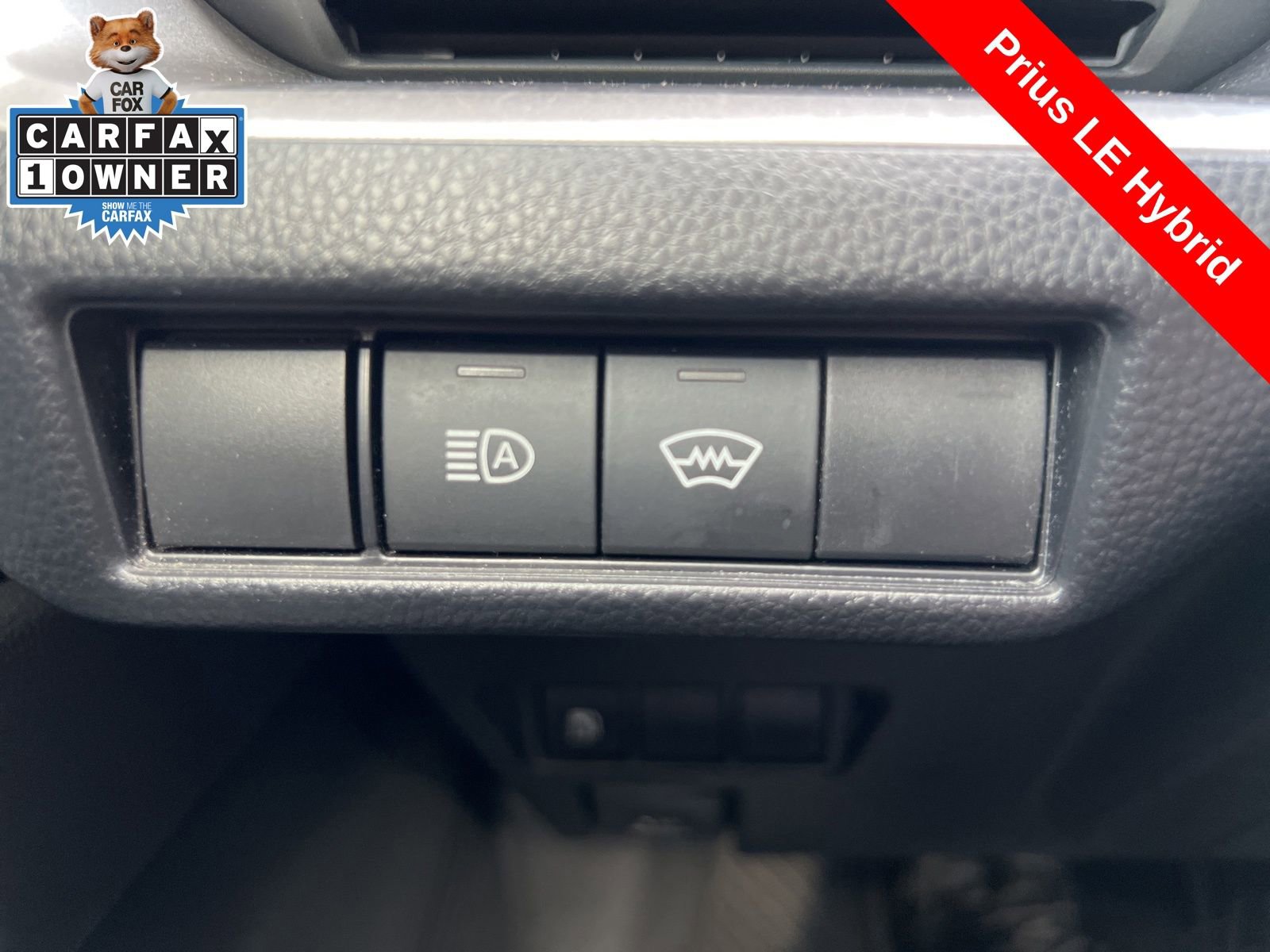 Used 2024 Toyota Prius LE FWD image 20