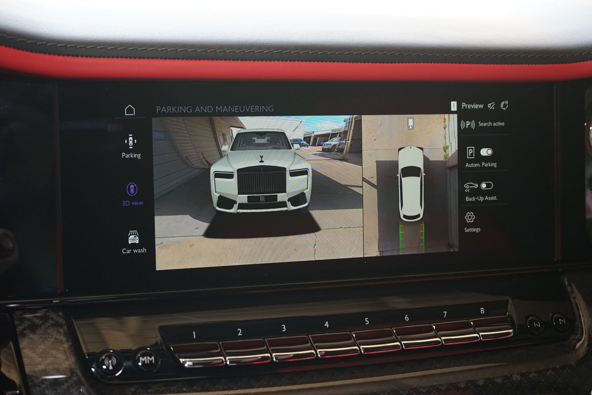 Used 2025 Rolls-Royce Cullinan Black Badge w/ Leather Finishing Pack image 20