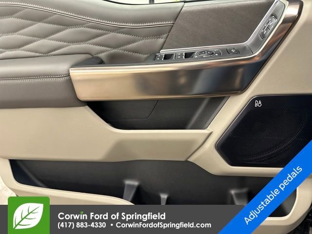 New 2026 Ford F250 Platinum w/ Platinum Plus Package image 37