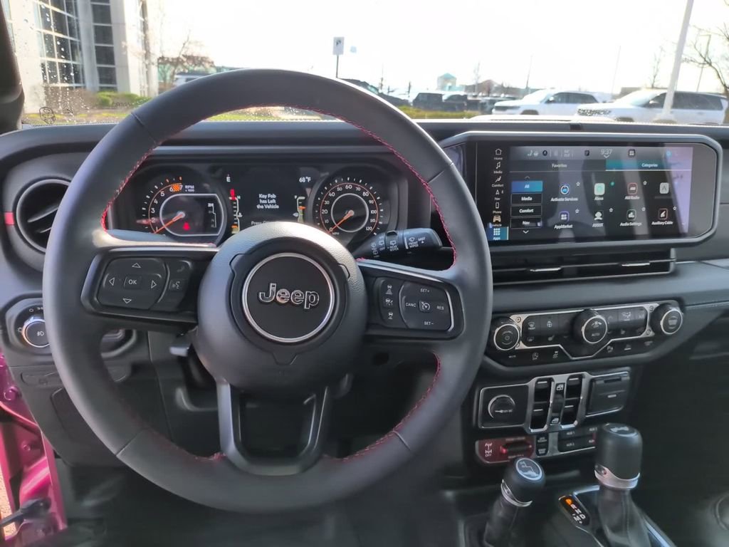 Used 2024 Jeep Wrangler Unlimited Rubicon w/ Dual Top Group image 36