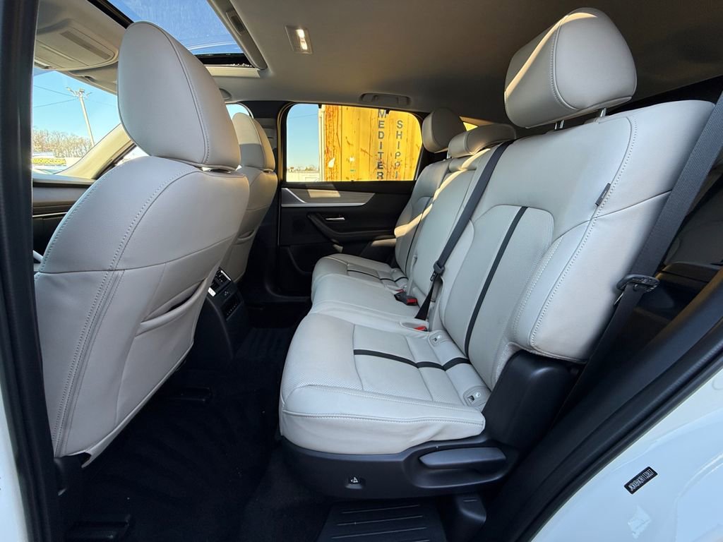 Used 2024 MAZDA CX-90 Plug-In Hybrid w/ Preferred image 24