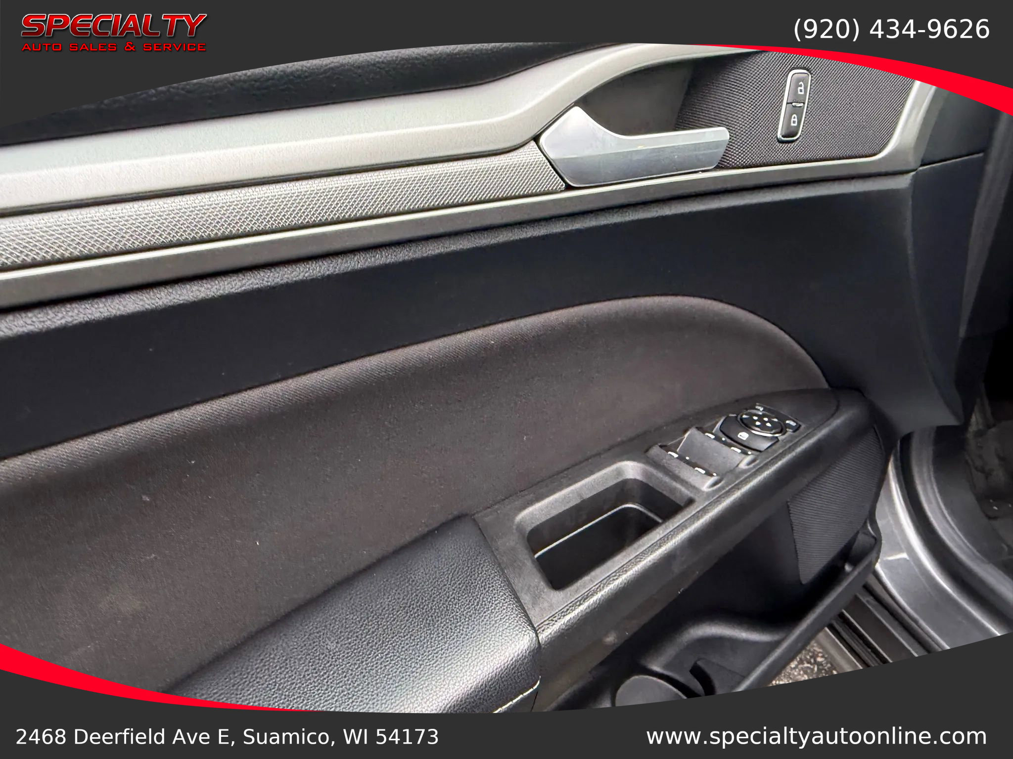 Used 2020 Ford Fusion SE image 24