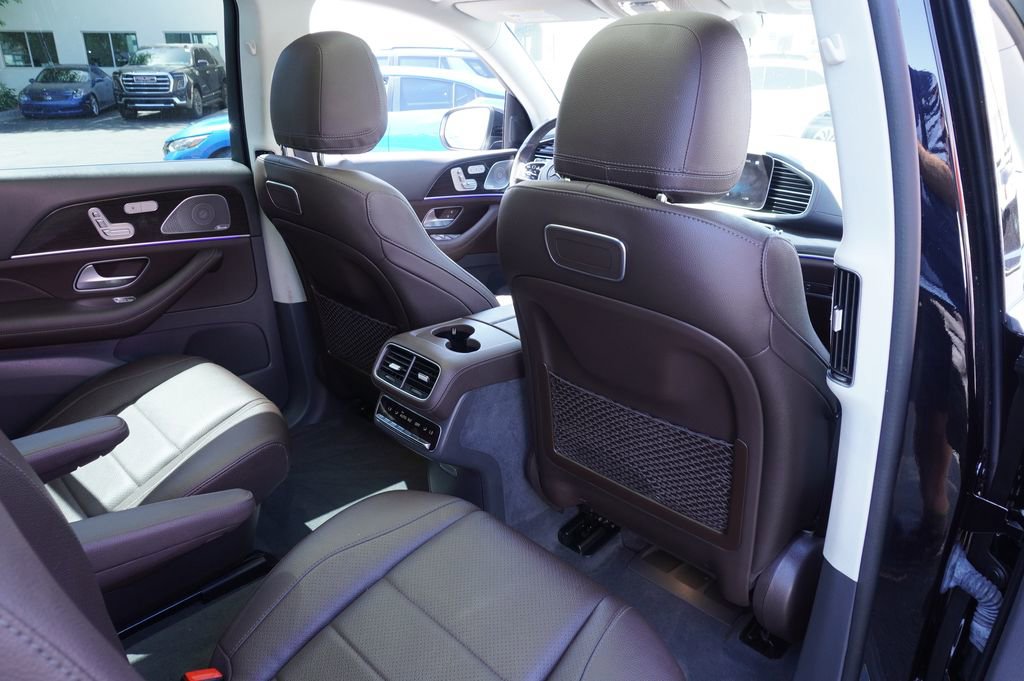 Used 2020 Mercedes-Benz GLS 450 4MATIC image 10