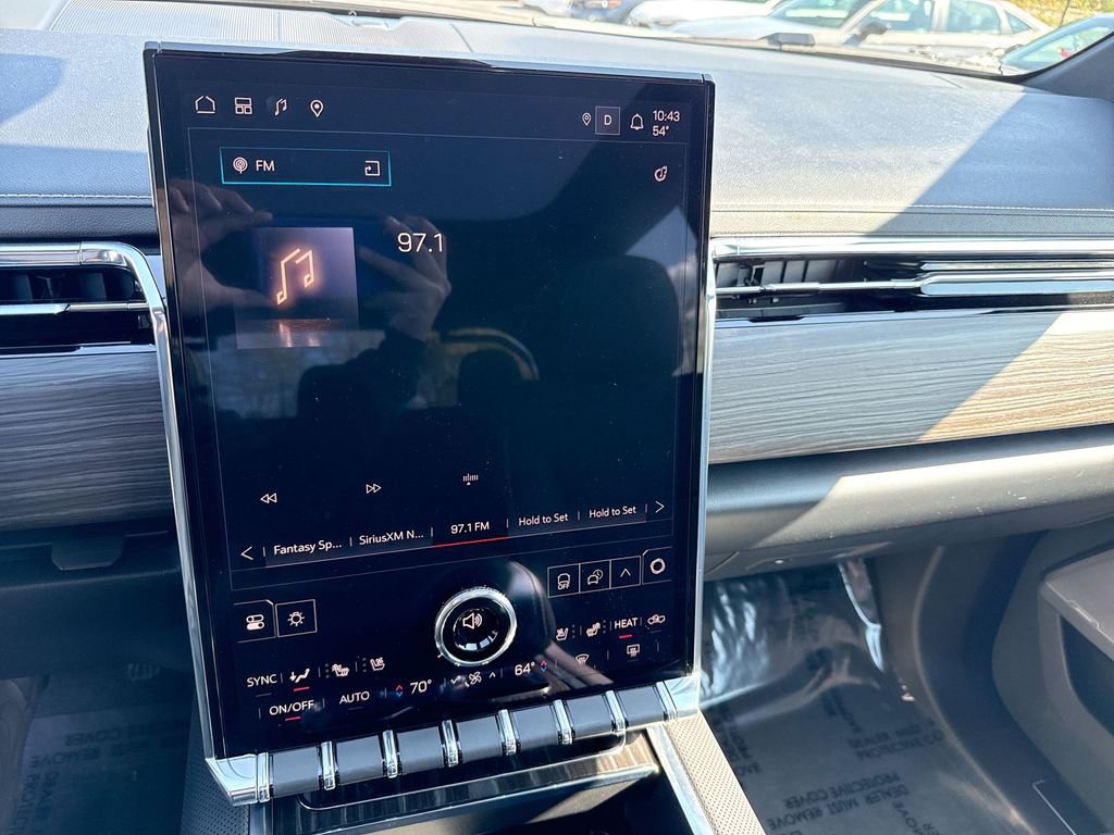 Used 2024 GMC Sierra EV Denali image 12