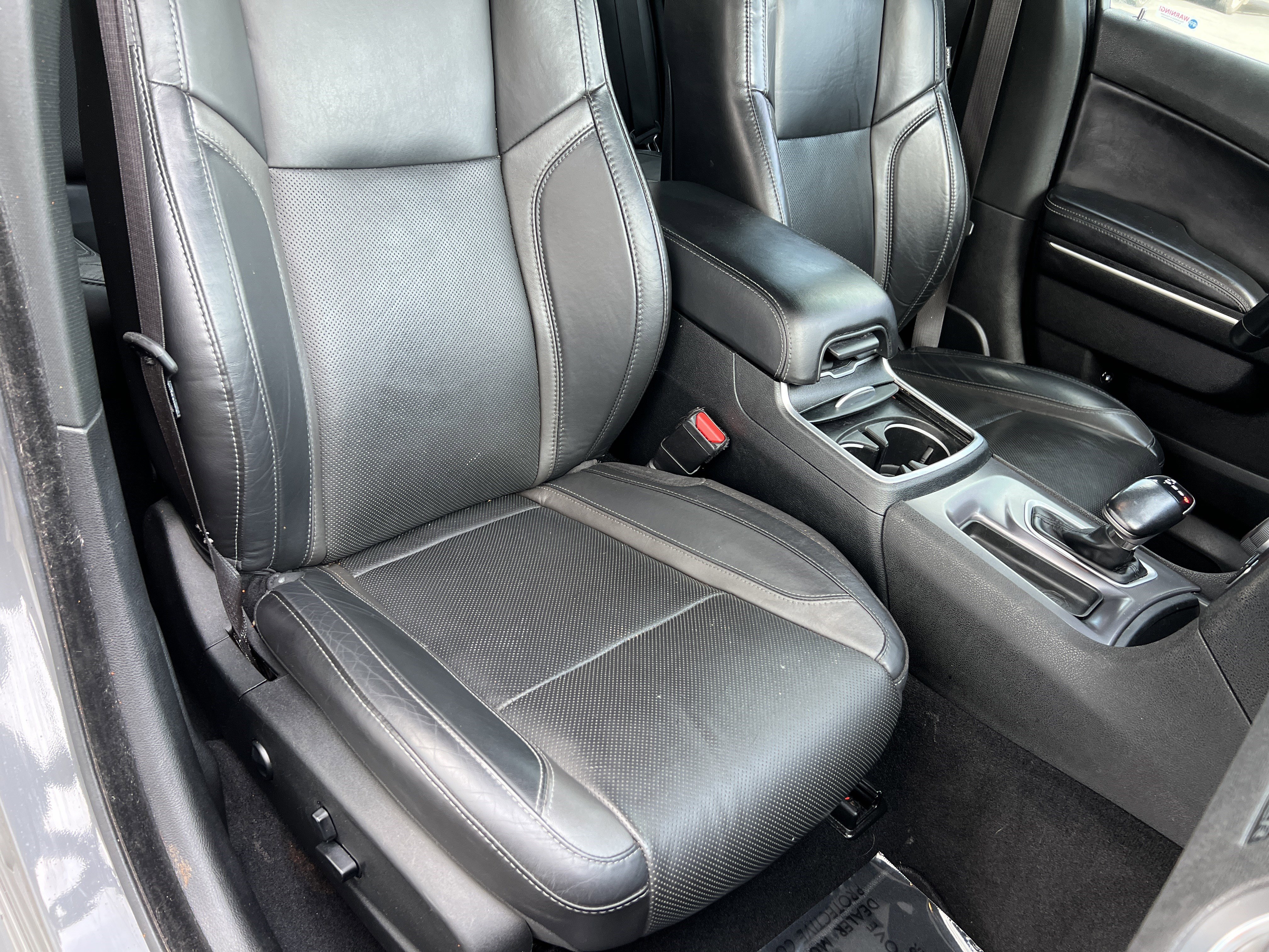 Used 2019 Dodge Charger SXT w/ Leather Interior Group RWD image 23