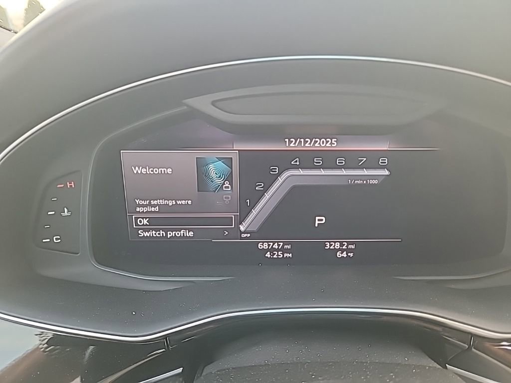 Used 2020 Audi SQ7 Prestige w/ Prestige Package image 17