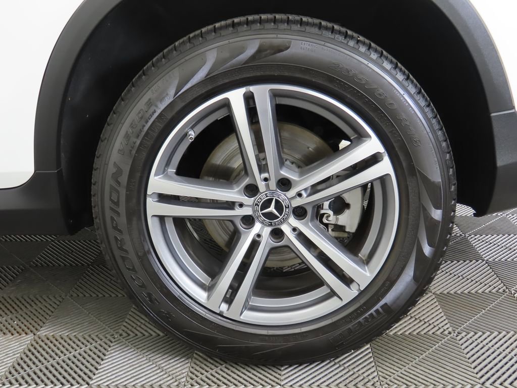 Used 2021 Mercedes-Benz GLC 300 4MATIC image 29