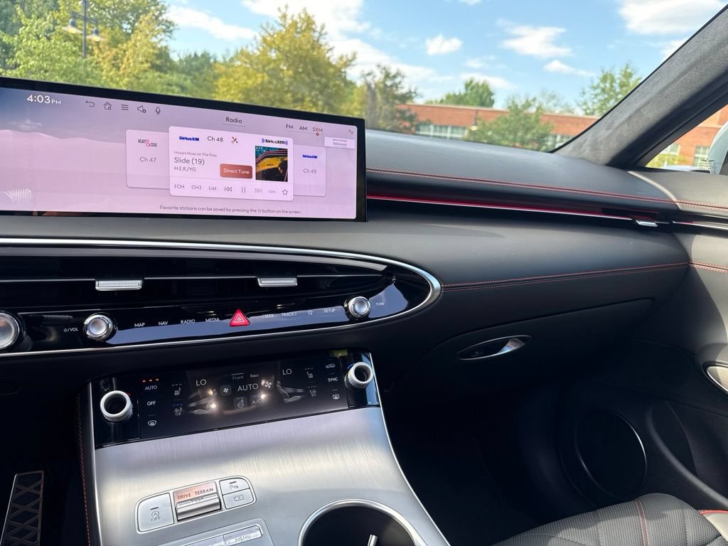 New 2027 Genesis GV70 2.5T Sport Prestige AWD/4WD image 18