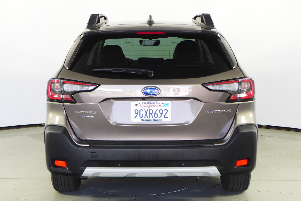 Certified 2024 Subaru Outback Limited AWD/4WD image 8