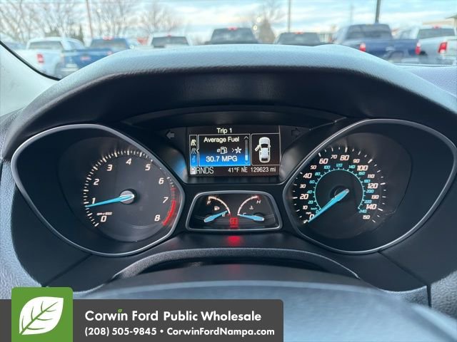 Used 2012 Ford Focus Titanium w/ SEL/Titanium Winter Pkg image 16