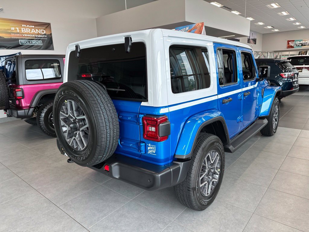New 2026 Jeep Wrangler Unlimited Sahara w/ Whitecap Package AWD/4WD image 6