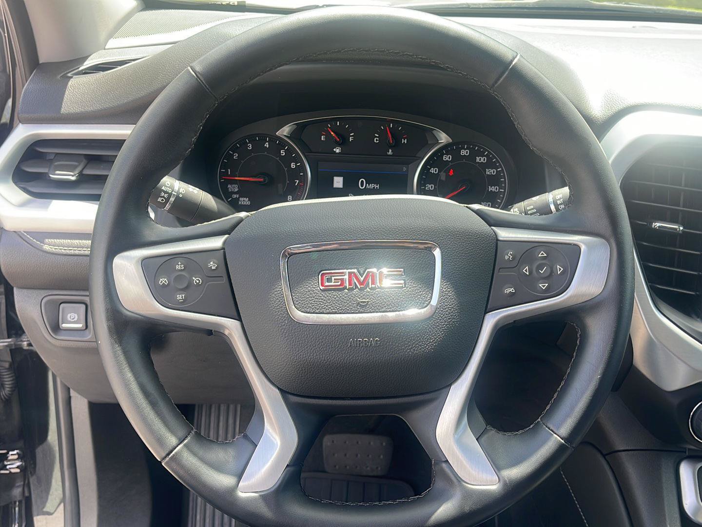Used 2023 GMC Acadia SLT AWD/4WD image 24