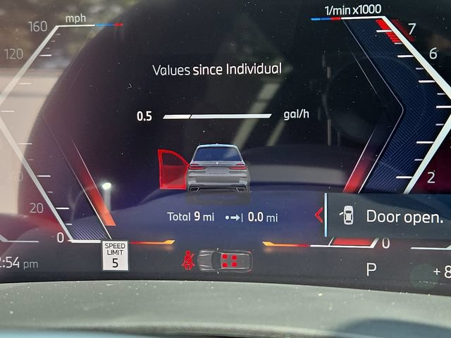 New 2027 BMW X7 xDrive40i w/ M Sport Package AWD/4WD image 10
