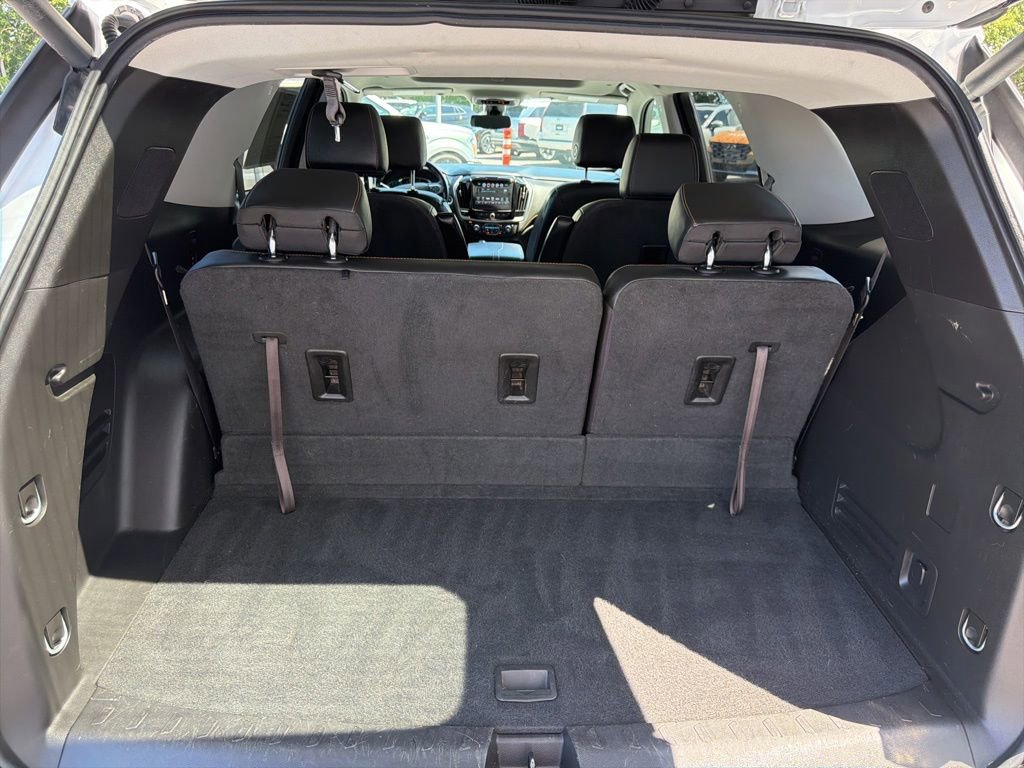 Used 2019 Chevrolet Traverse Premier w/ Redline Edition FWD image 12