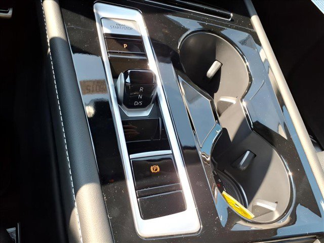 New 2026 Volkswagen Atlas SEL Premium R-Line image 23