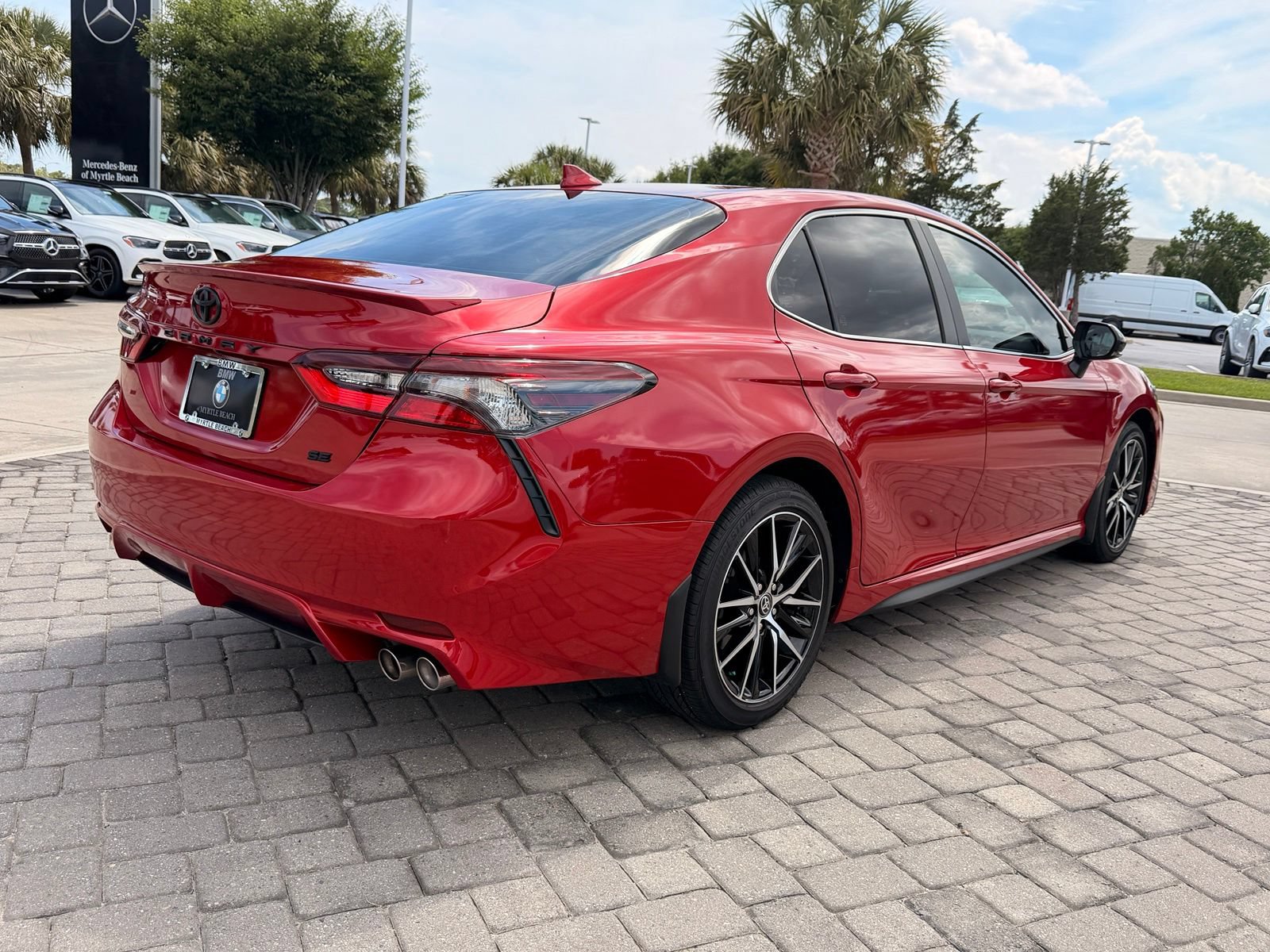 Used 2024 Toyota Camry SE FWD image 8