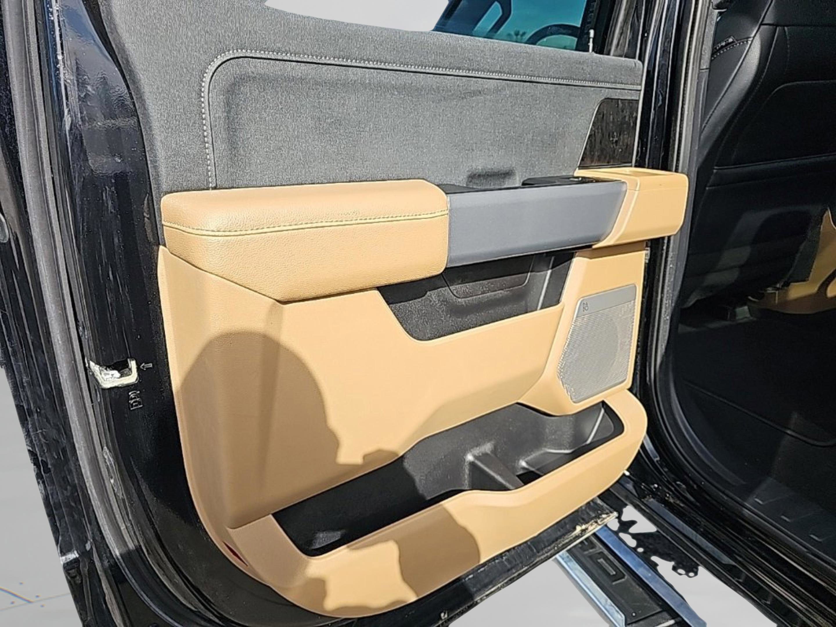 Used 2024 Ford F450 Lariat w/ Chrome Package image 30