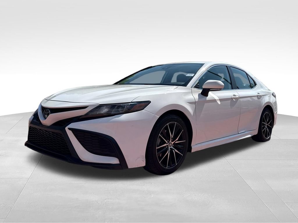 Used 2022 Toyota Camry SE FWD image 5