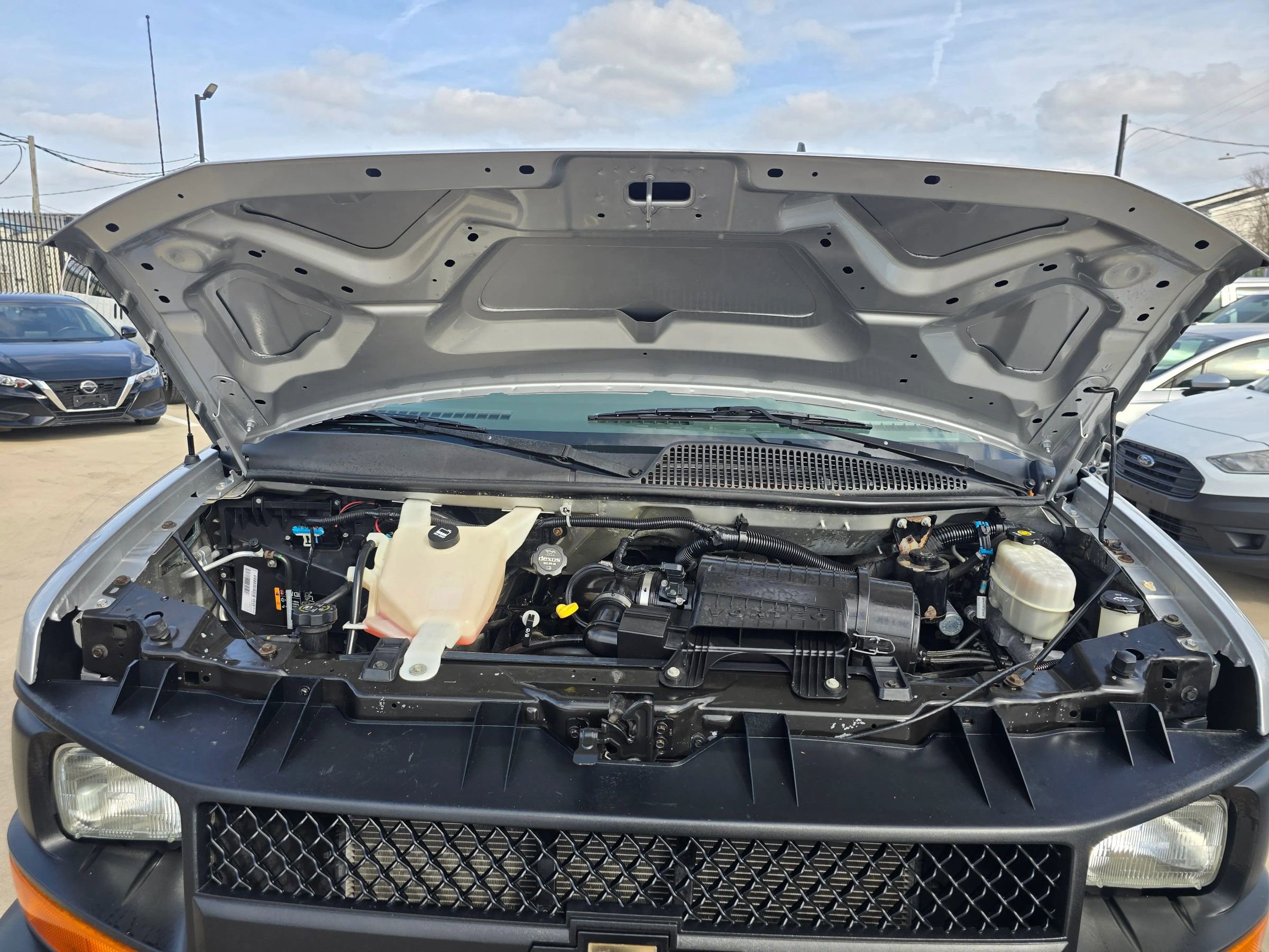 Used 2017 Chevrolet Express 2500 LS image 16
