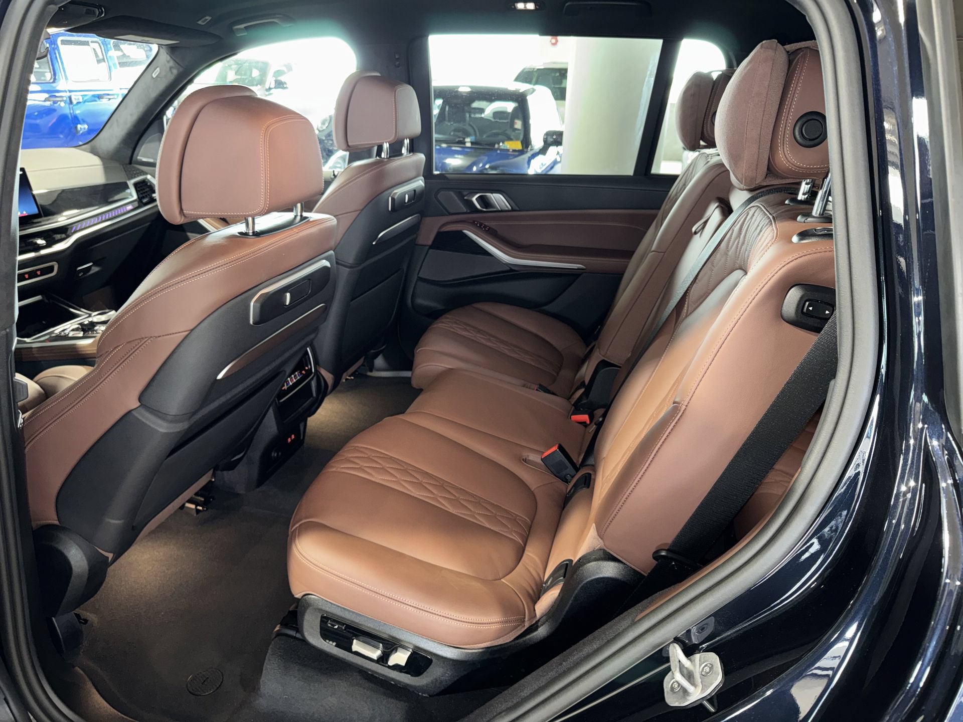 Used 2026 BMW X7 M60i AWD/4WD image 16