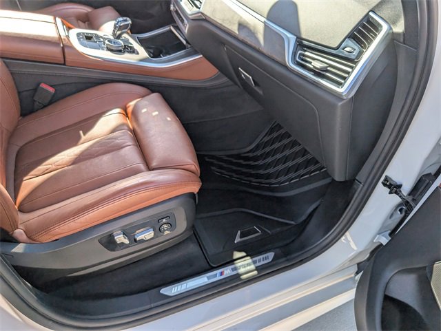 Used 2019 BMW X5 xDrive40i w/ M Sport Package image 22