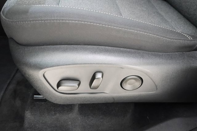 Certified 2025 GMC Acadia Elevation image 9