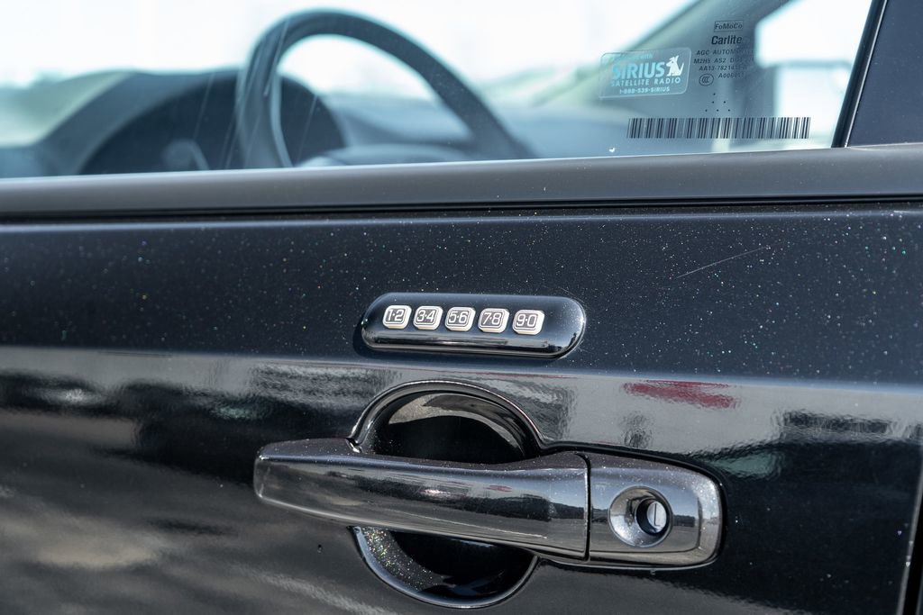 Used 2013 Ford Edge SEL image 17