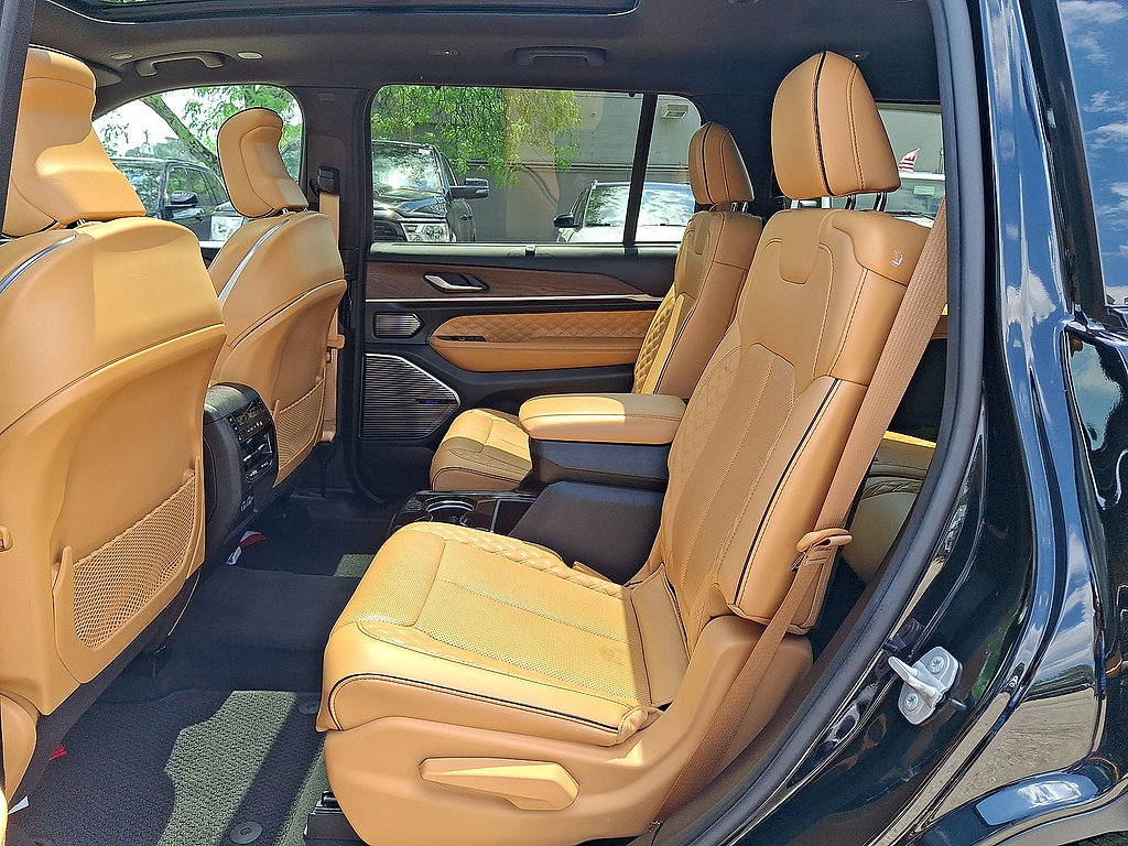 Certified 2023 Jeep Grand Cherokee L Summit w/ Advanced Protech Group IV AWD/4WD image 26