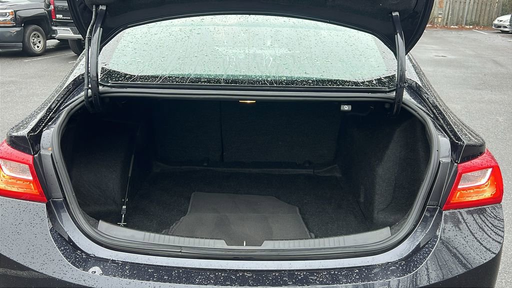 Used 2023 Chevrolet Malibu LT image 14