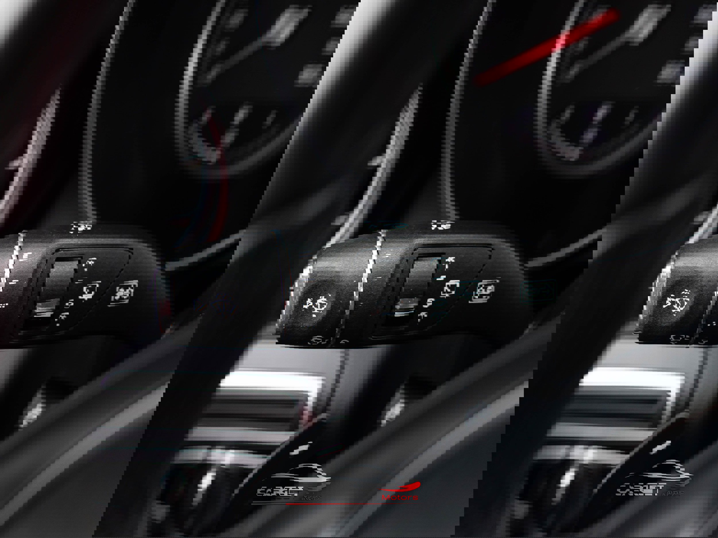 Used 2019 Mercedes-Benz GLC 300 4MATIC image 29