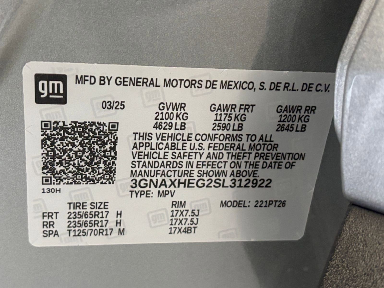 Used 2025 Chevrolet Equinox LT FWD image 29