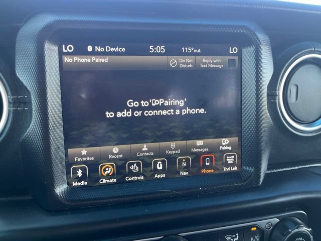 Used 2020 Jeep Gladiator Overland AWD/4WD image 13