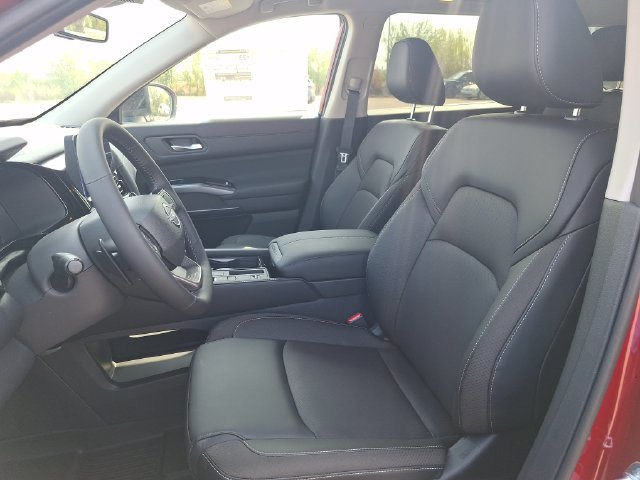 New 2026 Nissan Pathfinder SL FWD image 9
