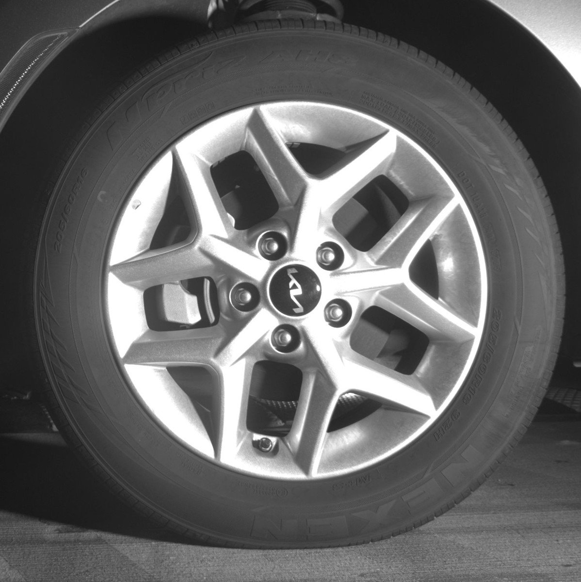 Used 2025 Kia Soul LX w/ LX Technology Package FWD image 12