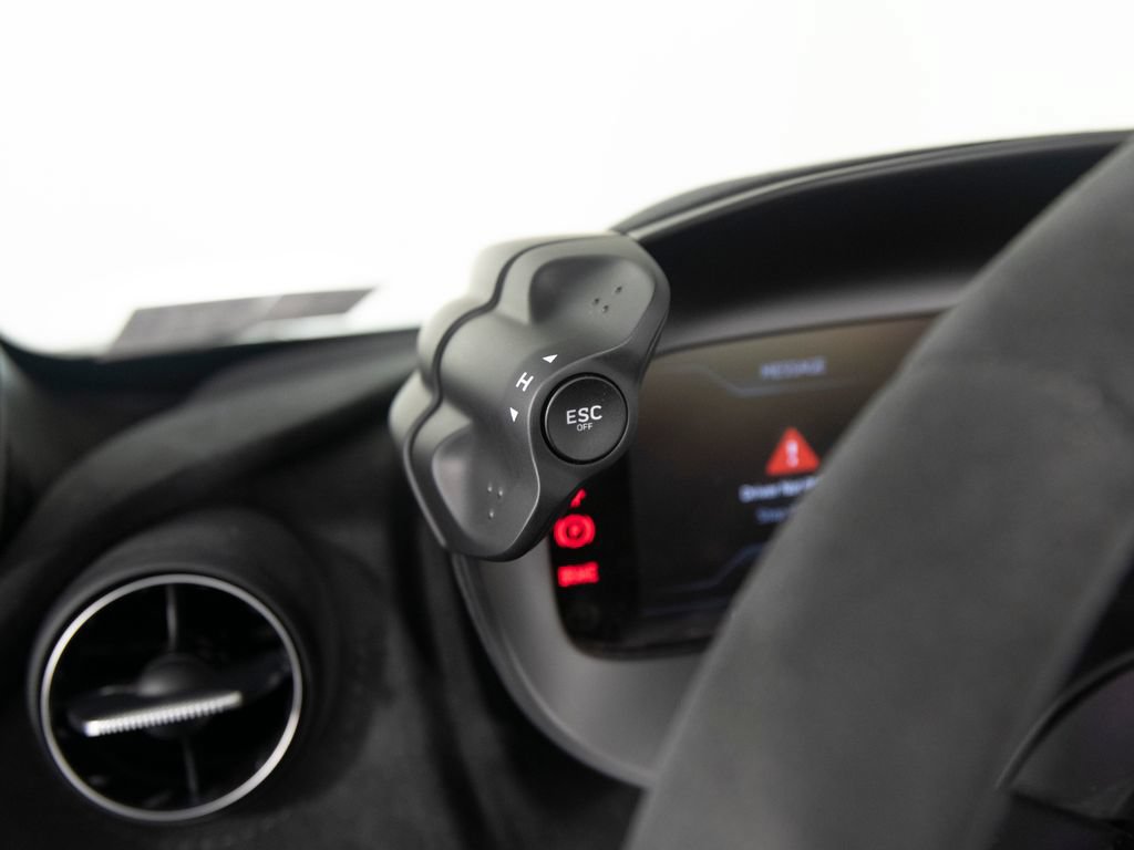 Used 2025 McLaren 750S Spider RWD image 20