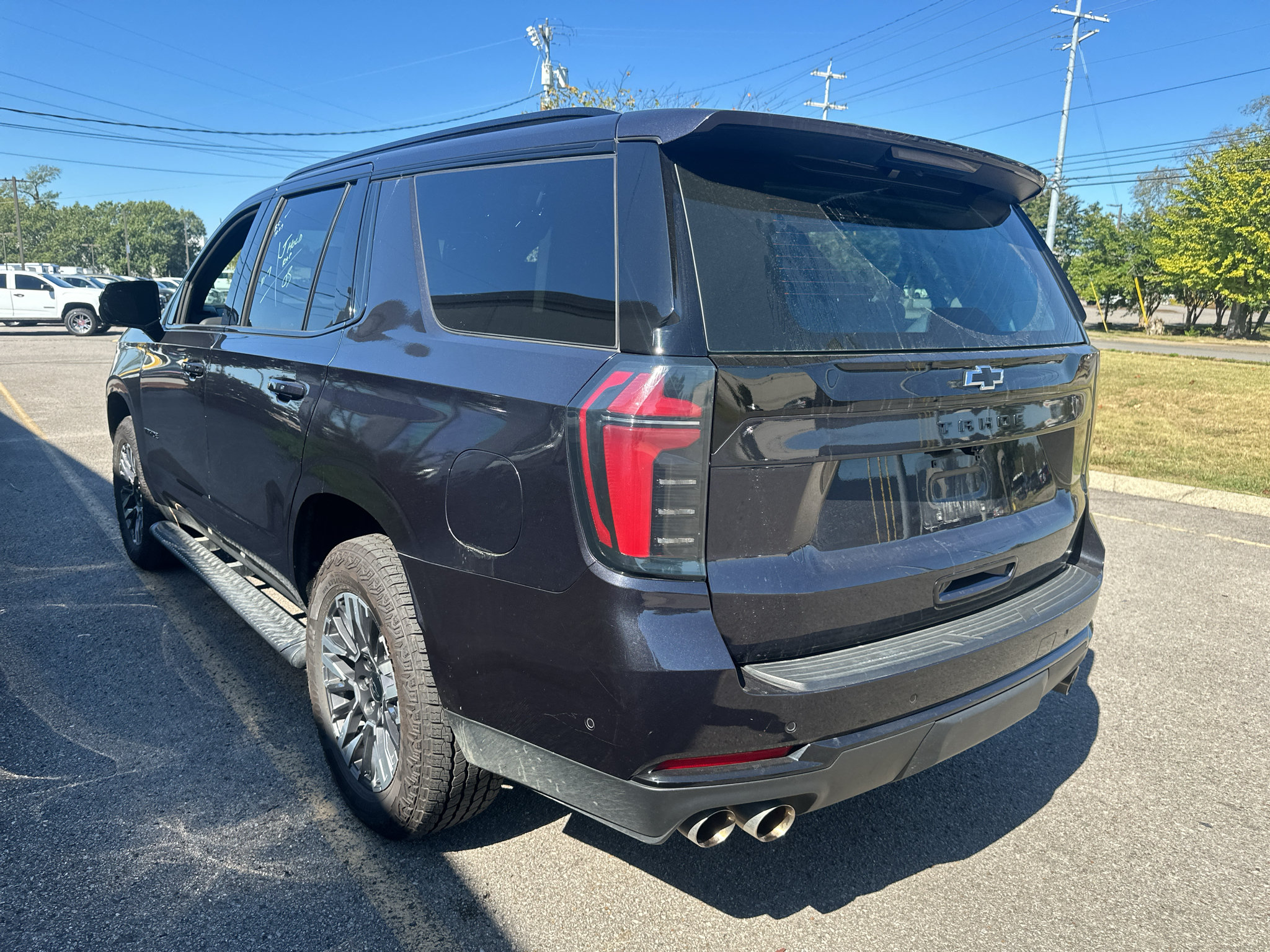 Used 2025 Chevrolet Tahoe Z71 AWD/4WD image 6