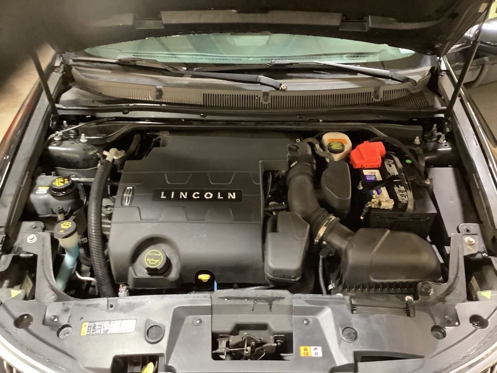 Used 2015 Lincoln MKS AWD w/ Equipment Group 101A image 21