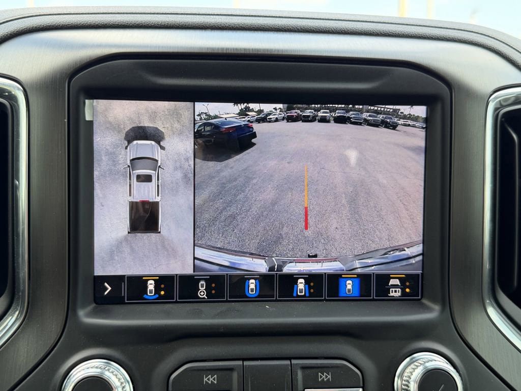 Certified 2021 GMC Sierra 1500 AT4 w/ AT4 Premium Package AWD/4WD image 24