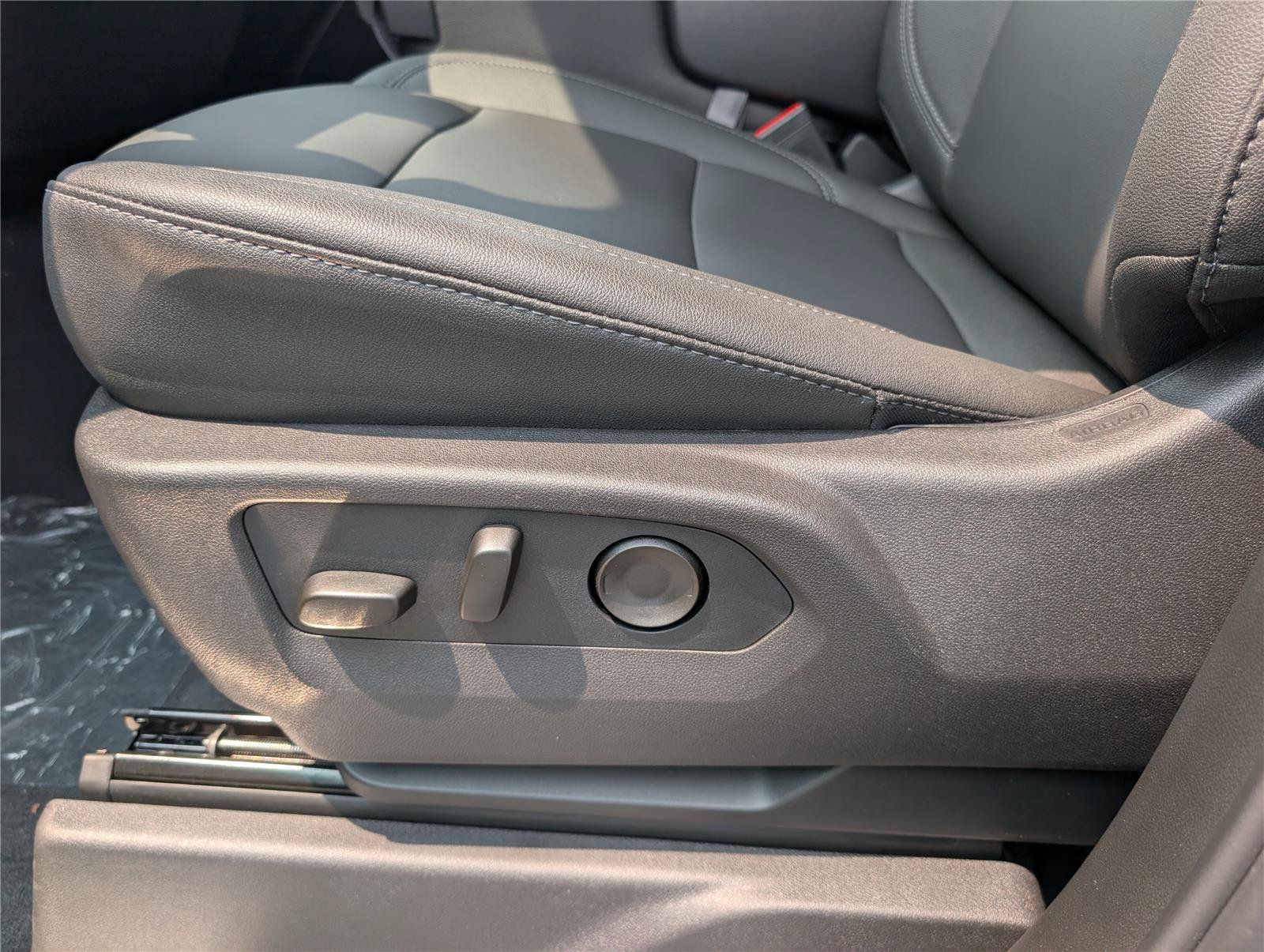 New 2026 Chevrolet Silverado 3500 LT AWD/4WD image 17
