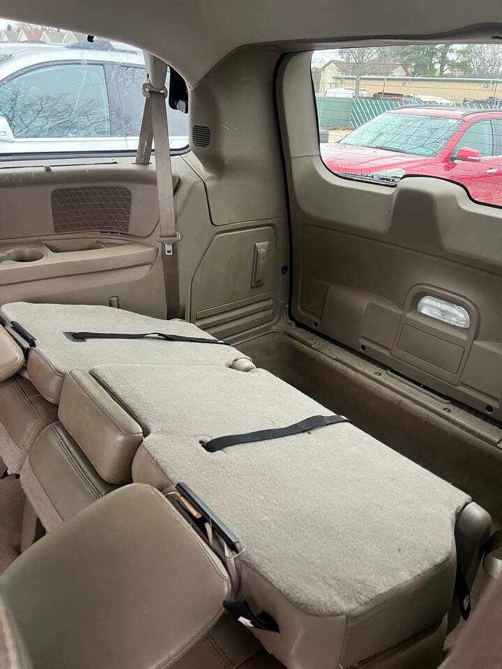 Used 2012 Chrysler Town & Country Touring-L w/ Entertainment Group #2 image 16